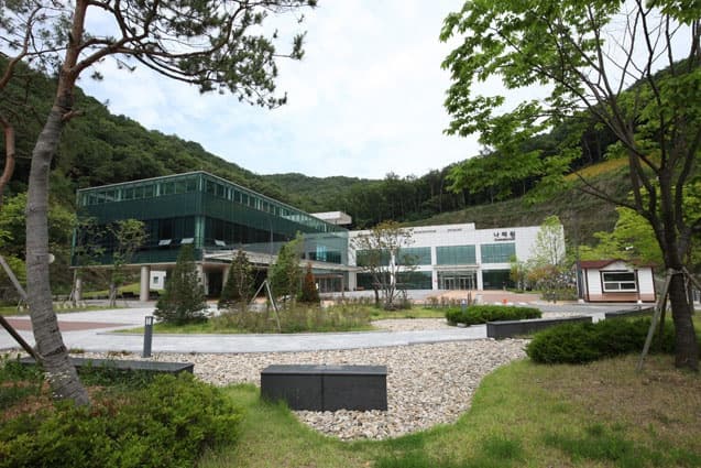 funeral-hall-2