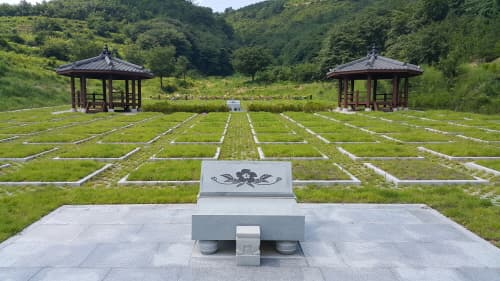 여수시영락공원 자연장지(수목·잔디) 사진