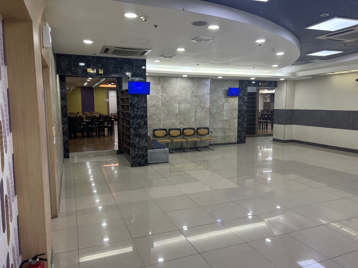 funeral-hall-1