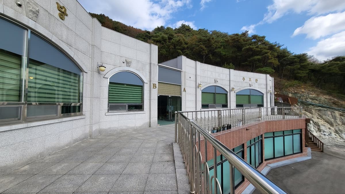 funeral-hall-image-2