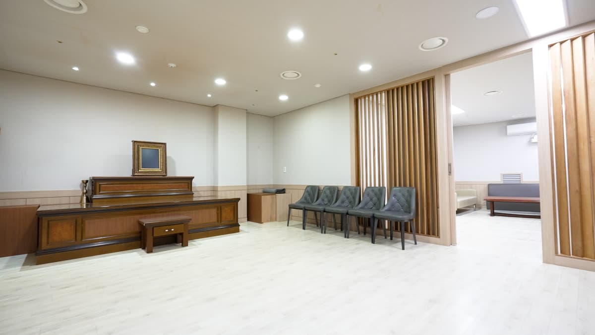 funeral-hall-2
