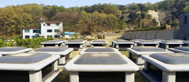 아산주진공설묘지 사진