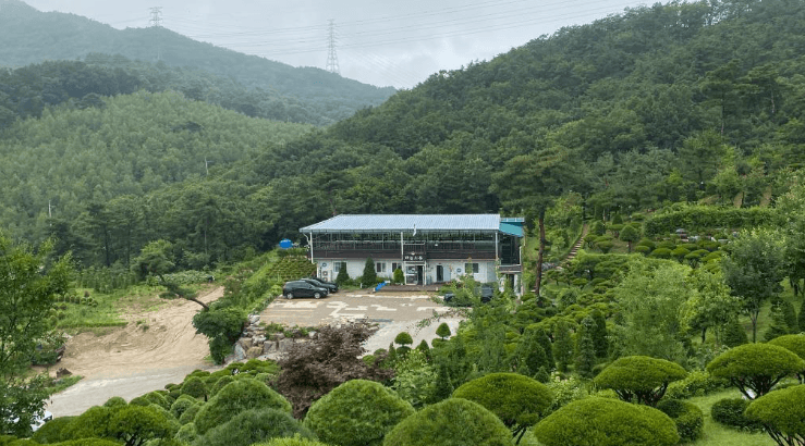 어둔동공설묘지 사진