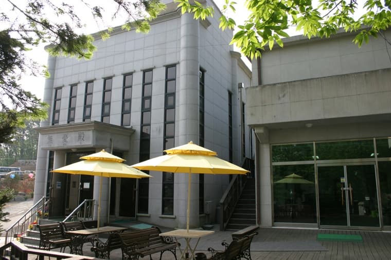 funeral-hall-image-1