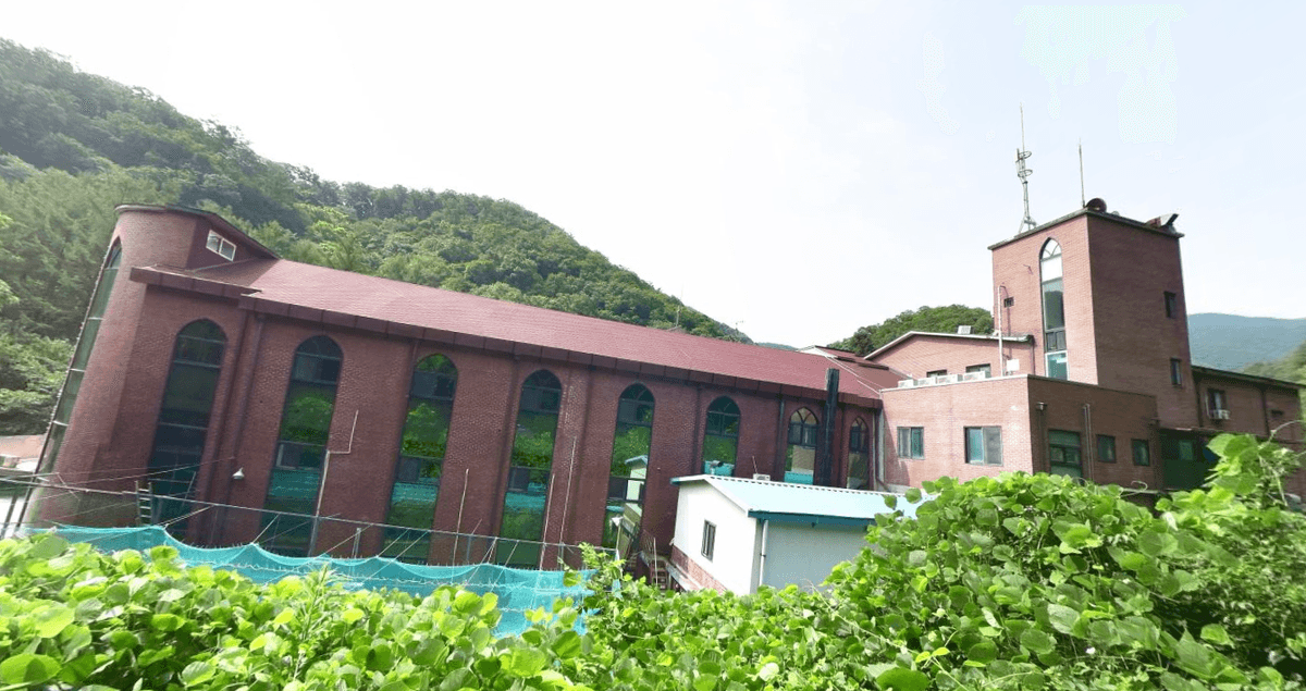 설악그리쉼추모관 사진