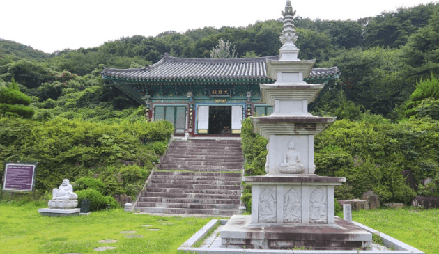 불조사 휴안추모관 사진