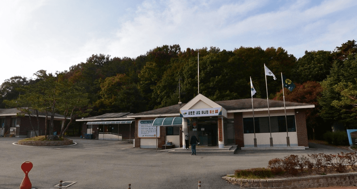예산군추모공원 봉안묘(가족·평장)  사진