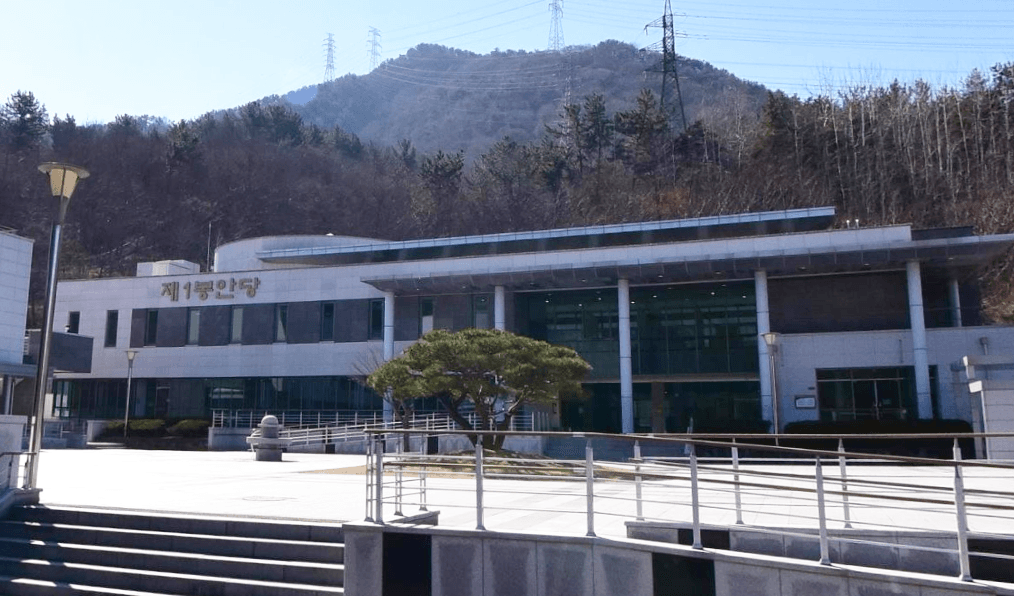 창원시립상복공원 봉안담 사진