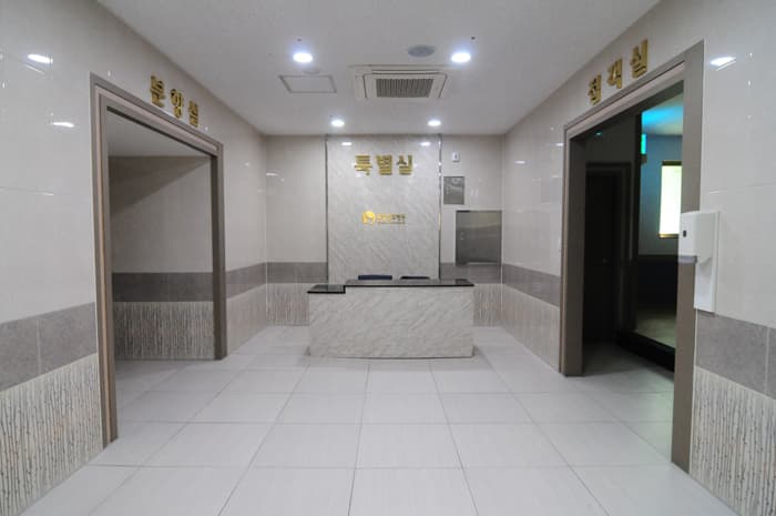 funeral-hall-2