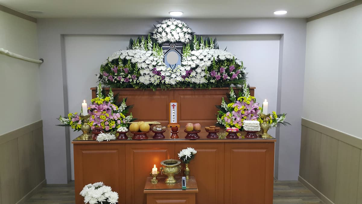funeral-hall-1