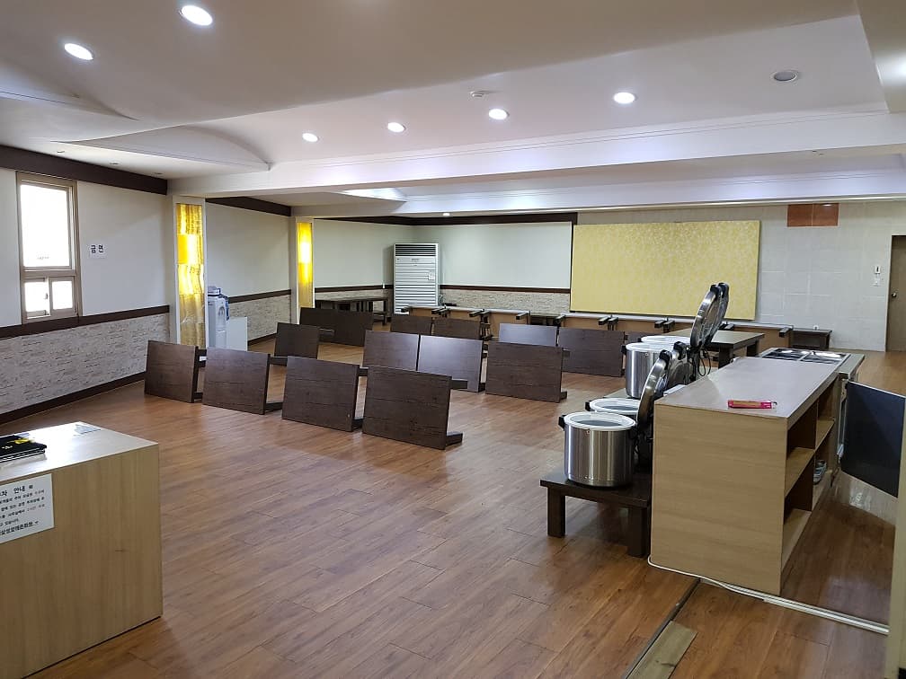 funeral-hall-image-2